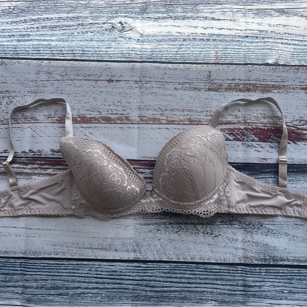 Rene Rofe Smart & Sexy Elegant Lace Underwire Push-up Bra - Cream